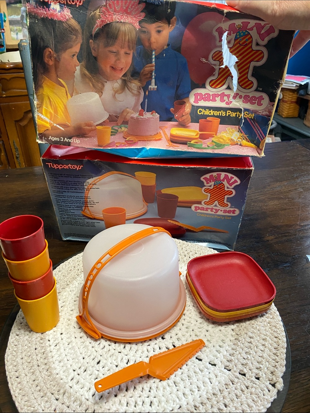 VINTAGE 1980's Tuppertoys Mini Party Set